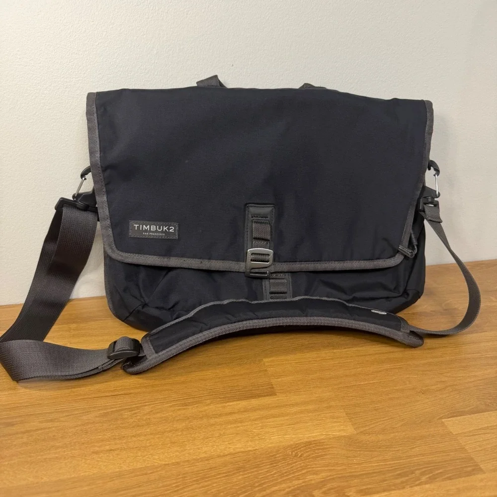 timbuk2 transit shoulder bag Dopp Kit – Oribags The original Timbuk2 messenger bag was designed in San Francisco for on Go from office space to